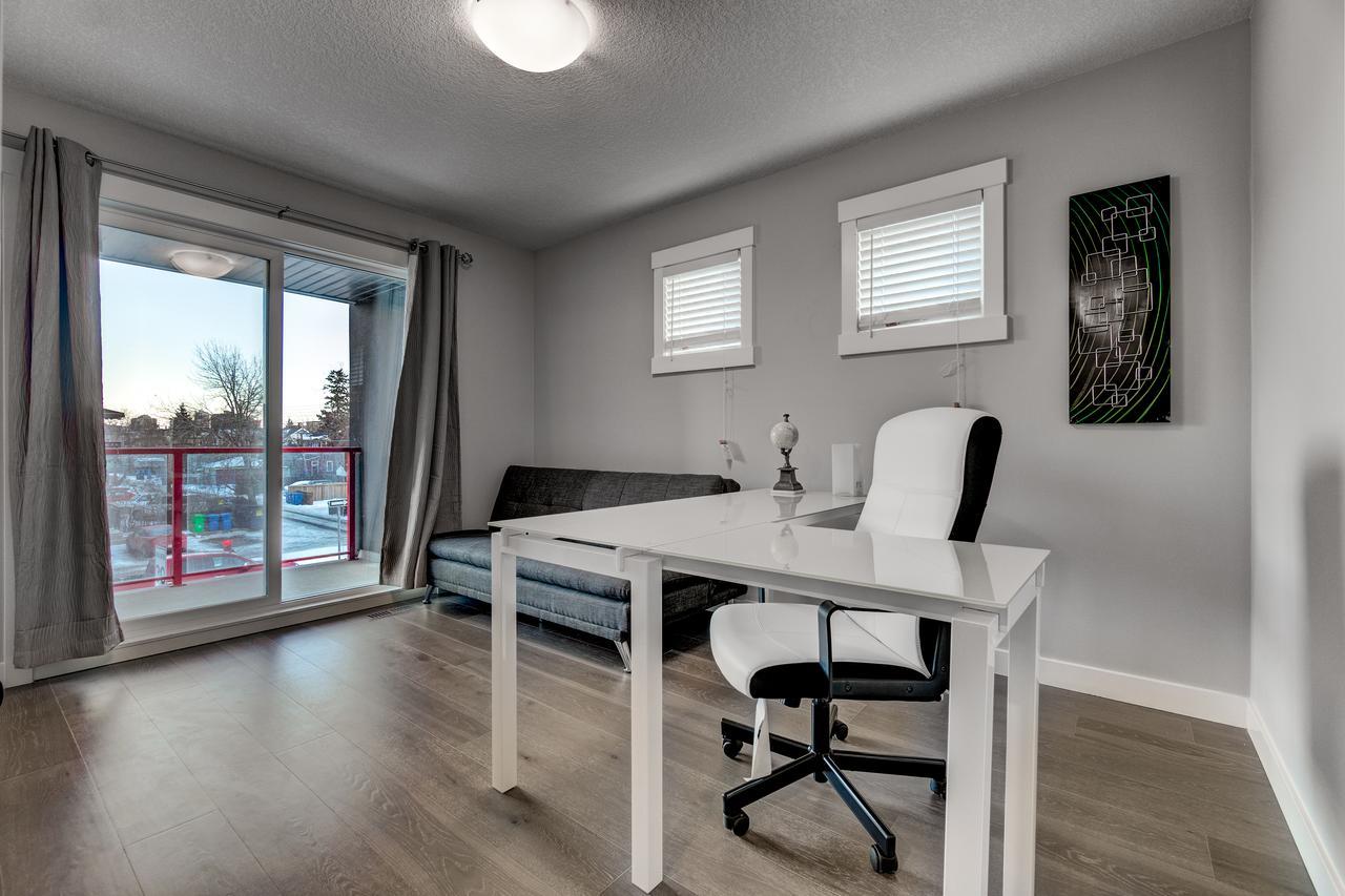 Three-Bedroom With Fireplace #41 Sunalta Downtown YYC Buitenkant foto