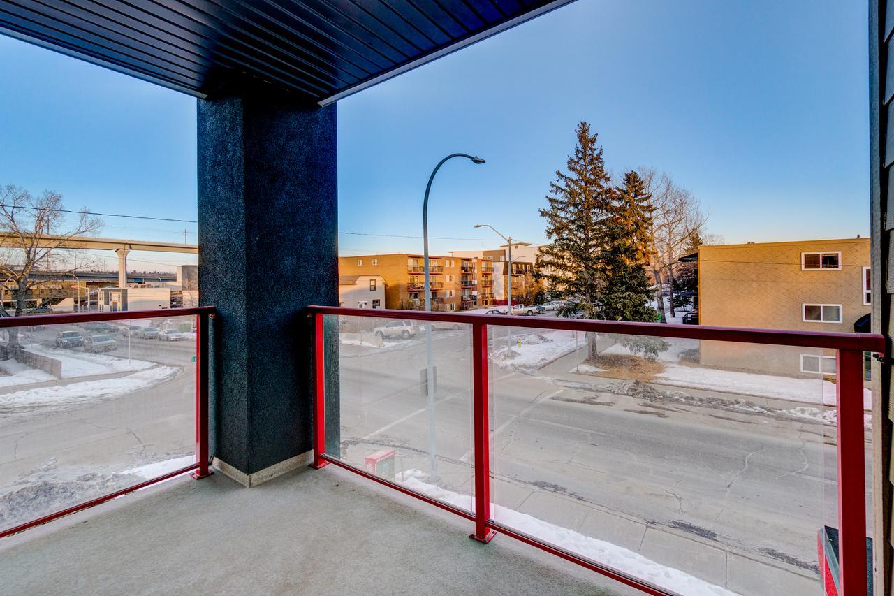 Three-Bedroom With Fireplace #41 Sunalta Downtown YYC Buitenkant foto